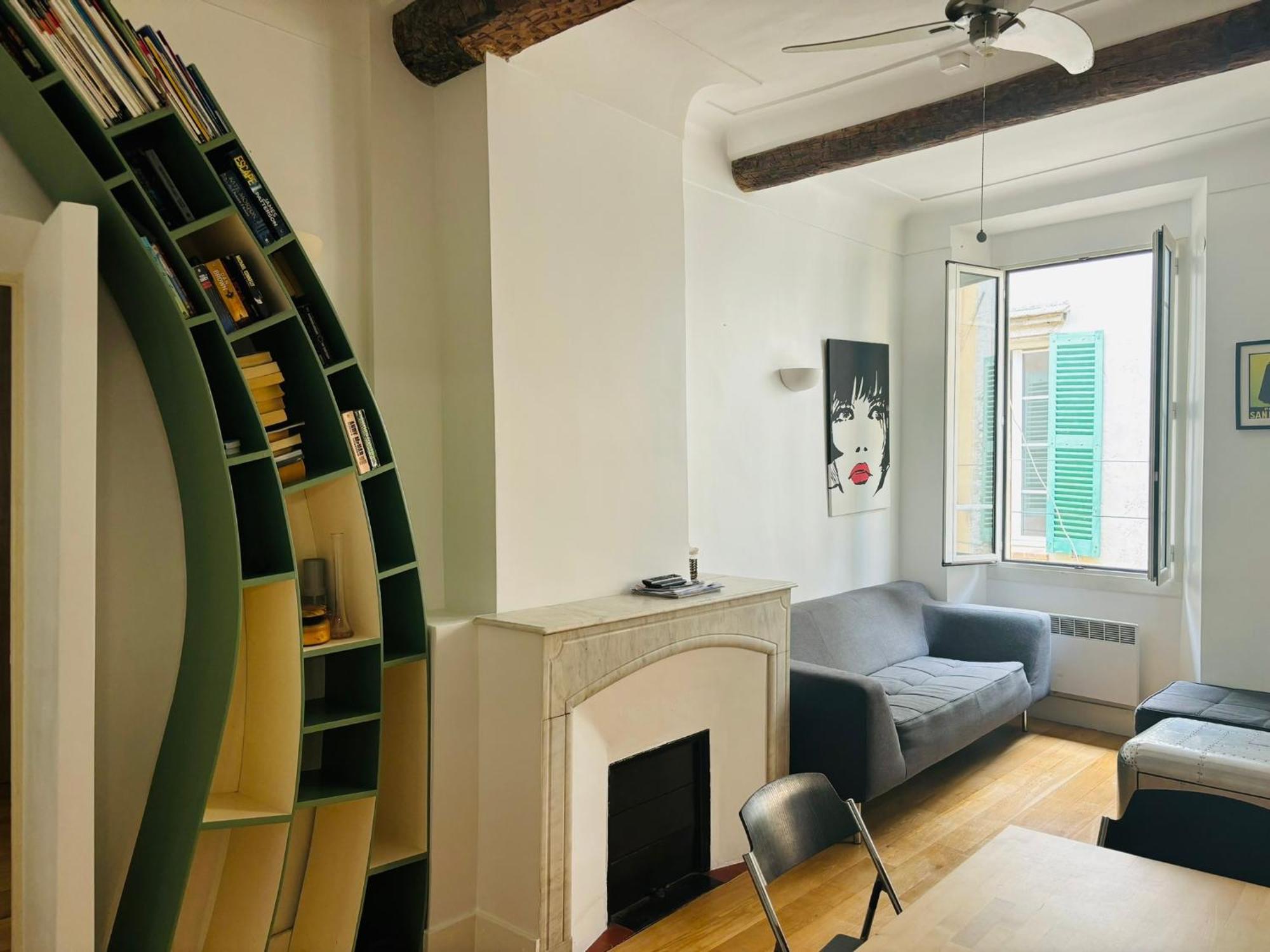 2 Bedroom Funky Apartment In The Heart Of The Old Town Of Antibes Extérieur photo